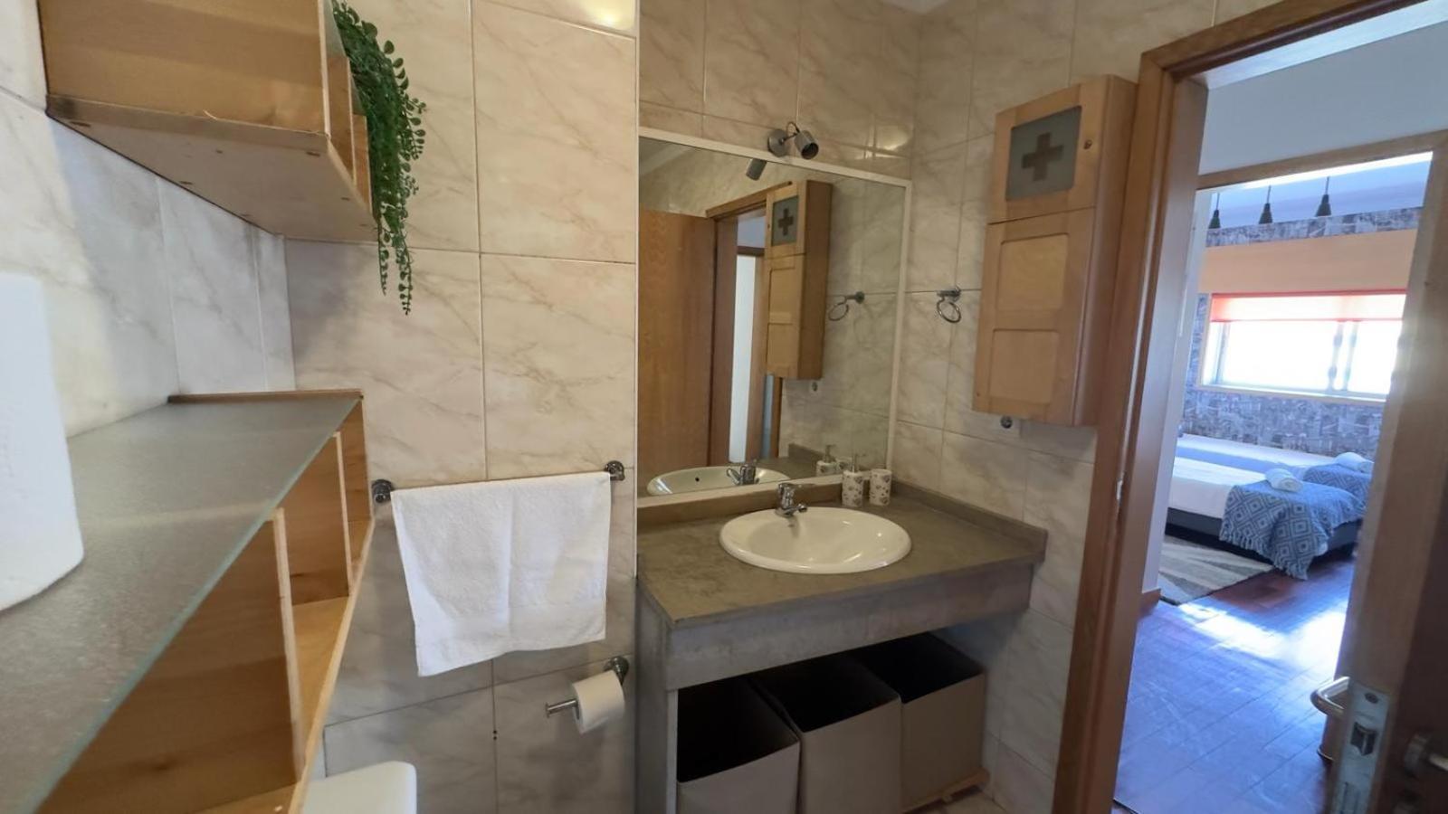 Espacoso T3 Com Terraco & Churrasqueira Campo  Exteriör bild